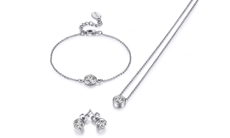 Image 2: Set with Crystals from Swarovski®