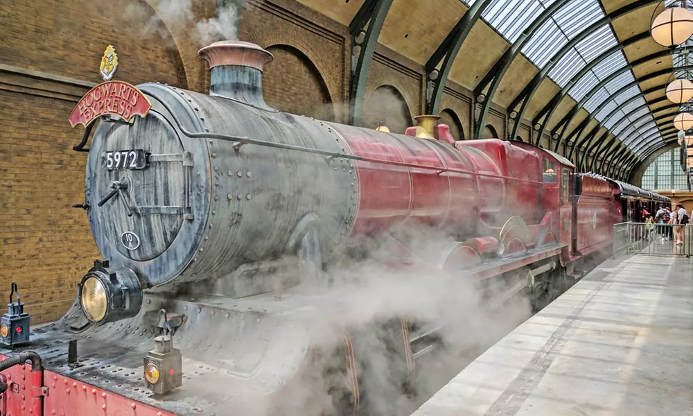 ✈7-Day Harry Potter Tour of London with Air from Keytours Vacations. Price per Person Based on Double Occupancy. - Primary Image
