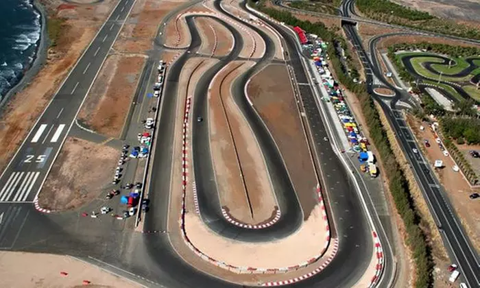 Vueltas de conducción en Fun Cup en el Circuito de Maspalomas