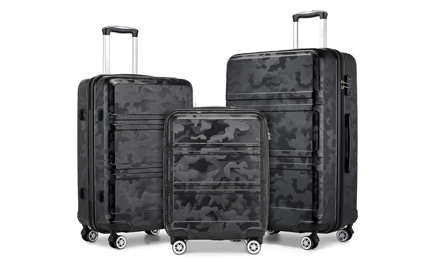 Image 7: Three Piece Fashion Camouflage Luggage Set