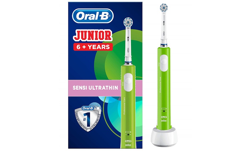 Image 5: Oral-B Junior Electric Toothbrush