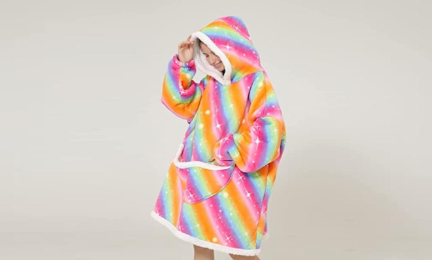 Image 17: Kids' Oversized Fluffy Hoodie Blanket