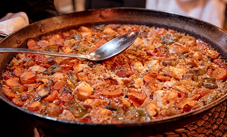 Image 3: Delicioso menú de arroz de marisco o verdura con 3 entrantes