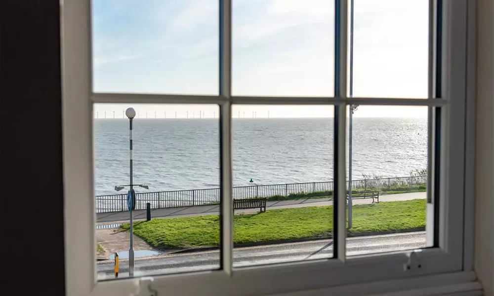 Essex: Double Room with Breakfast