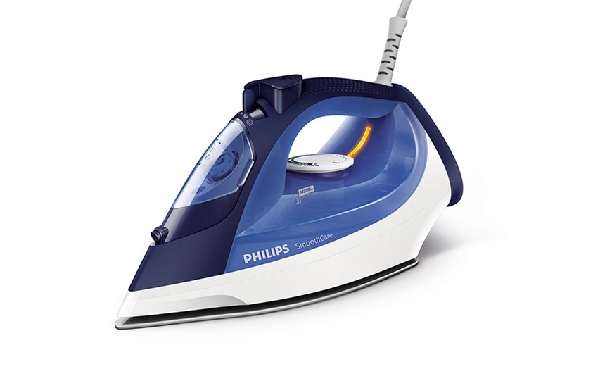 Image 1: Philips Smooth Care Steam Iron