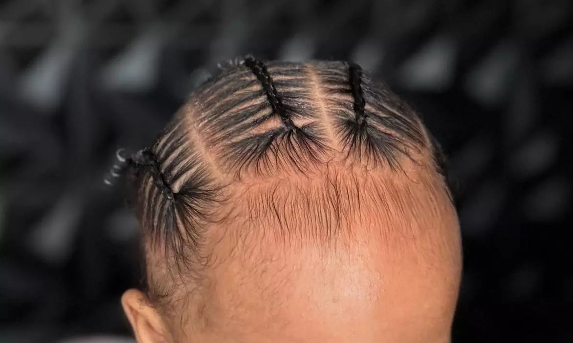 Small, Medium or Large Knotless Braid Session or Men's Braids