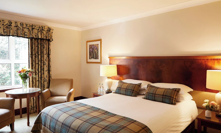 Image 8: 4* Falkirk: Double Room Stay with Optional Breakfast & 2-Course Dinner