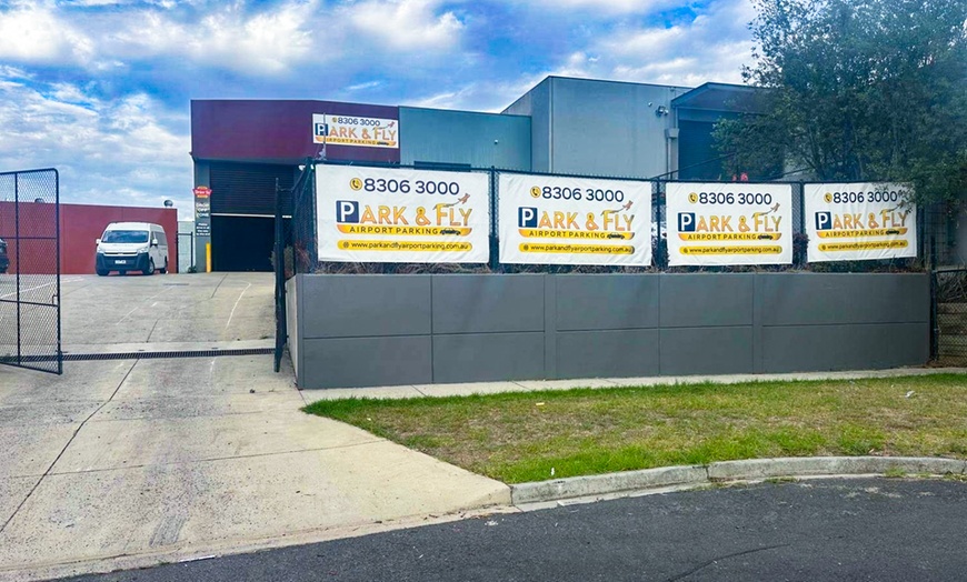 Image 4: Secure Outdoor or Undercover Airport Parking + Free Return Shuttle Bus