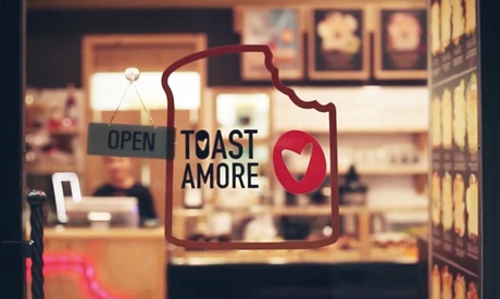 Uno, 2 o 4 menu Toast Amore. Valido in 10 sedi in Lombardia, Piemonte, Lazio e Umbria (sconto fino a 52%)