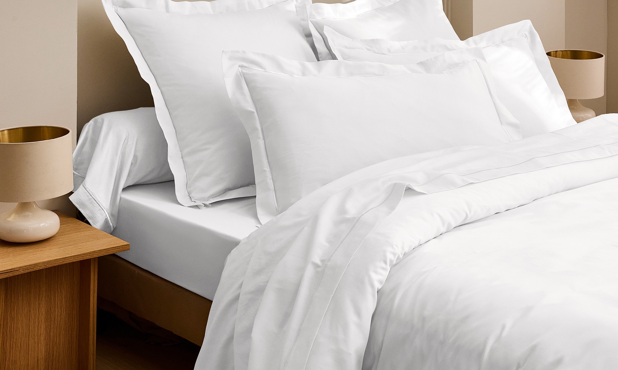 Drap Housse ''Prestige'' 100% Satin de coton Peigné 120 fils /cm² grand bonnet 30 cm