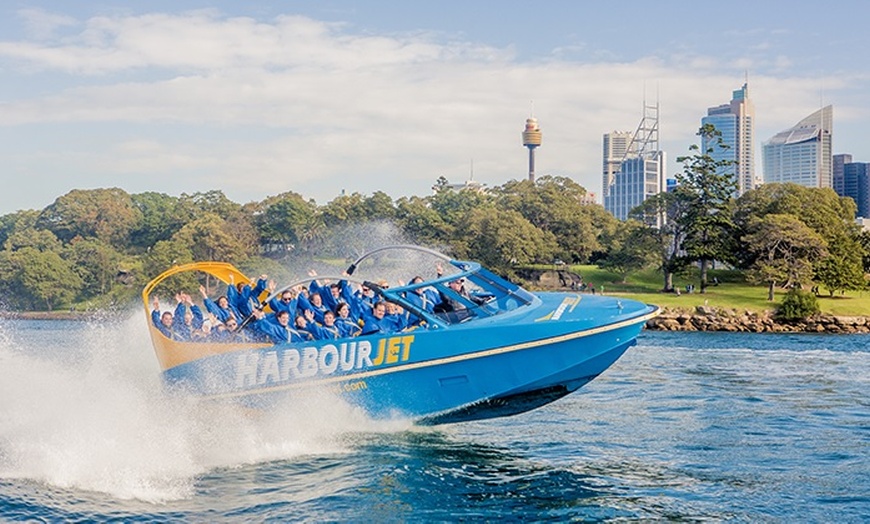 Image 2: Experience the Thrilling Harbour Jet Boat Ride!