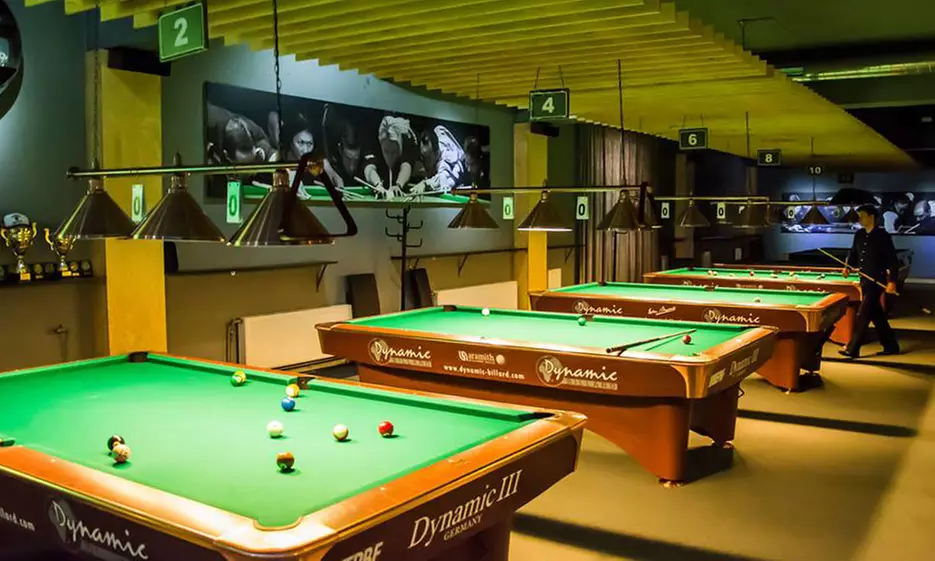 Gra w bilard + strefa rozrywki