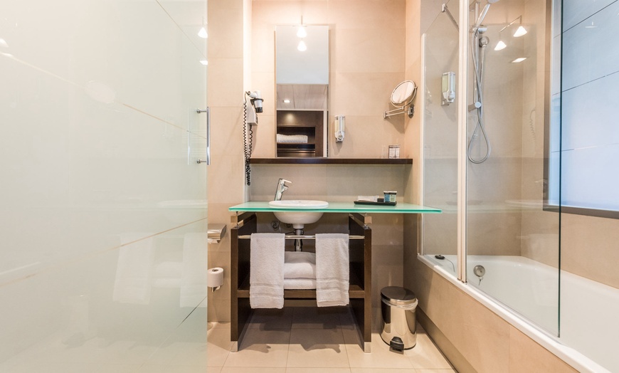 Image 11: ✈ Valencia and Madrid: 4-6 Nights with Flights