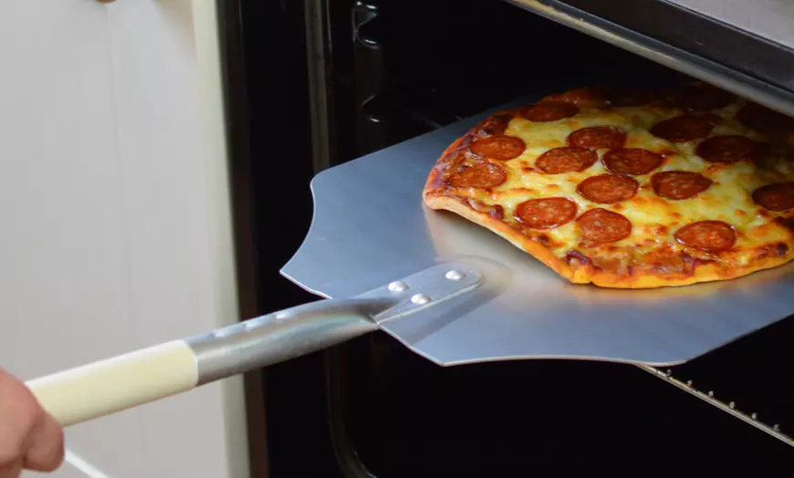 Image 9: Oven Pizza Peel