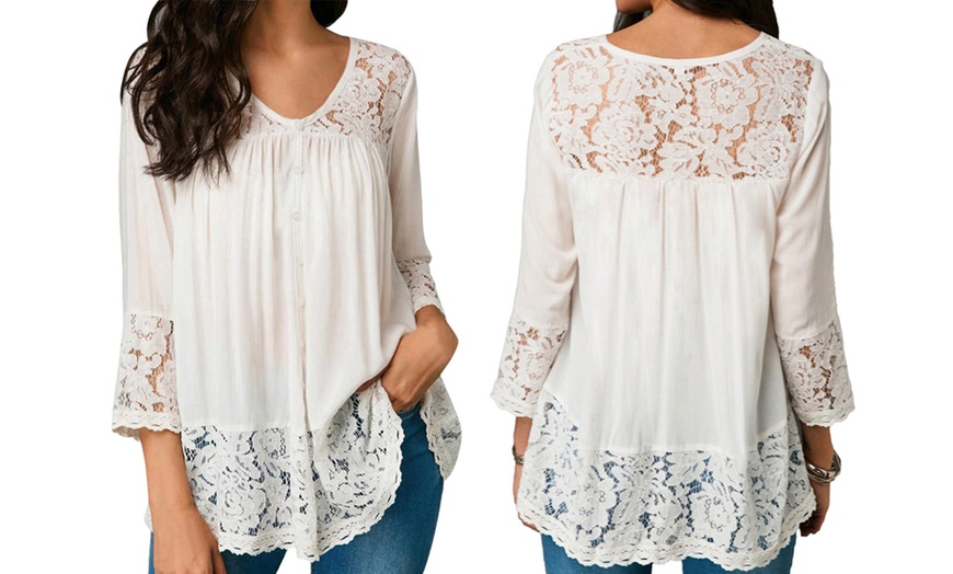 Image 2: Blouse femme coton et dentelle