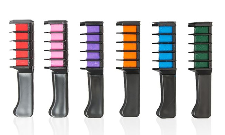 Image 2: Six-Piece Hair Chalk Comb Set