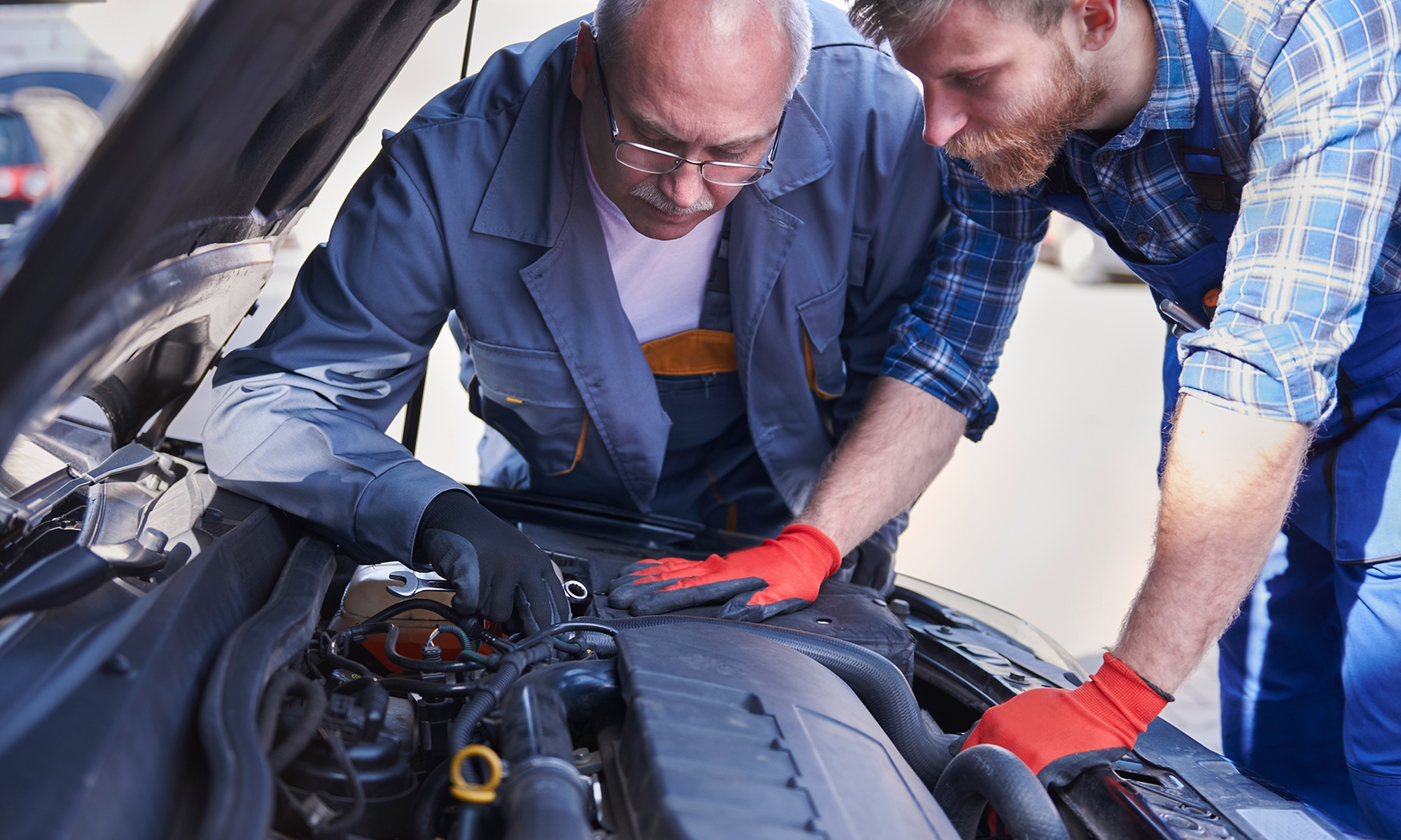 Cambio de aceite y de filtro de aceite y aire con revisión pre-ITV