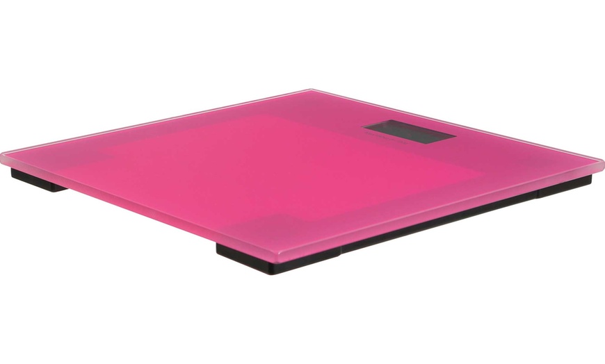 Image 4: Hot Pink Bathroom Accessories