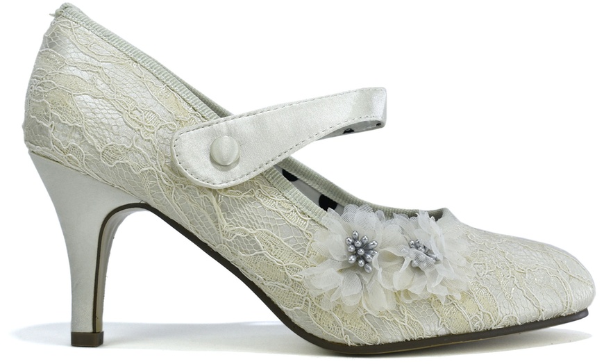 Image 7: Women's Floral Lace Shoes