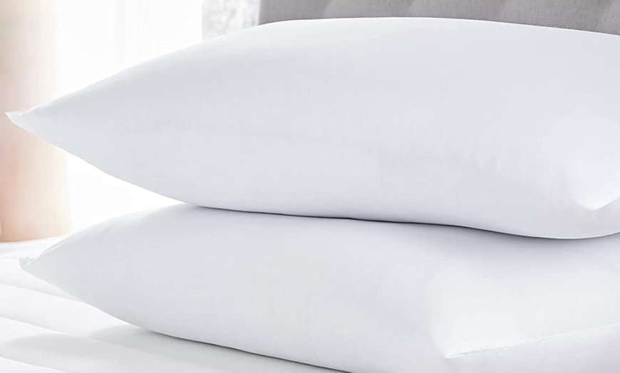 Image 8: Silentnight Supersleep Pillows - Pack of 2
