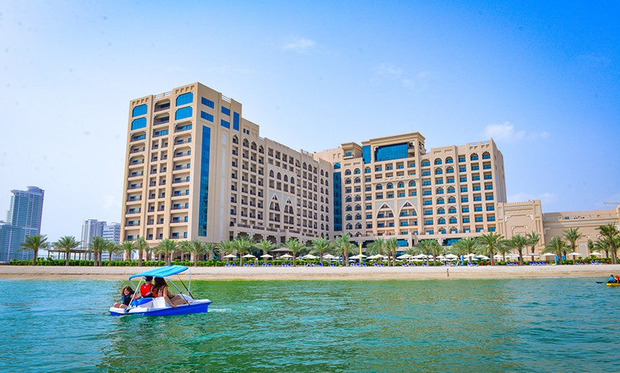 Image 2: Fujairah: 5* One-Night Stay w/ Optional Breakfast 