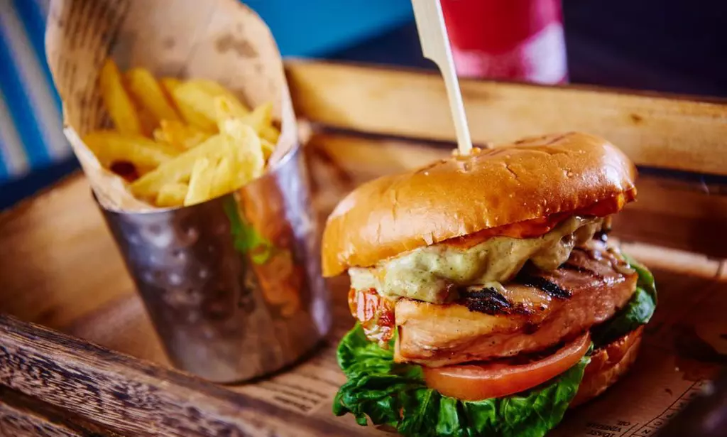 Manchester: 4* Superior Double Stay with Breakfast