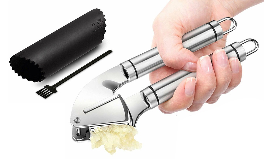 Image 2: Garlic Press and Peeler Set