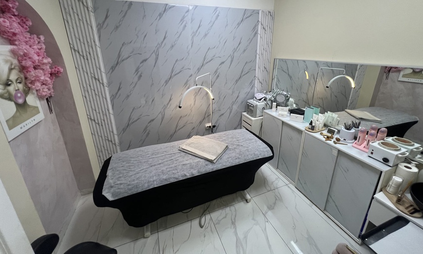 Image 3: Masaje relajante espalda y craneoefacial  