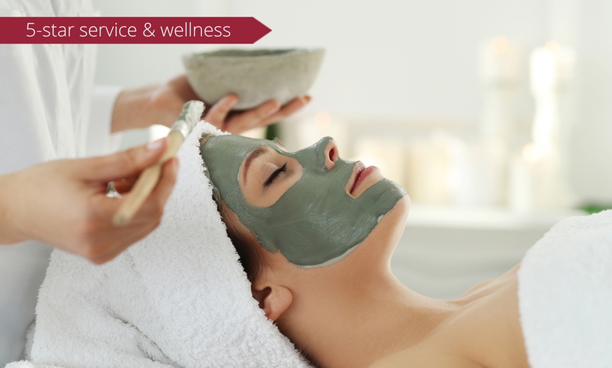 Image 1: Indulge in a 120-Min Pamper Package for One or Two People 