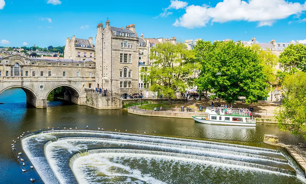 Stonehenge & Bath: Tagesausflug aus London nach Stonehenge und Bath inkl. Guide und Stadtführung durch Bath - Primary Image