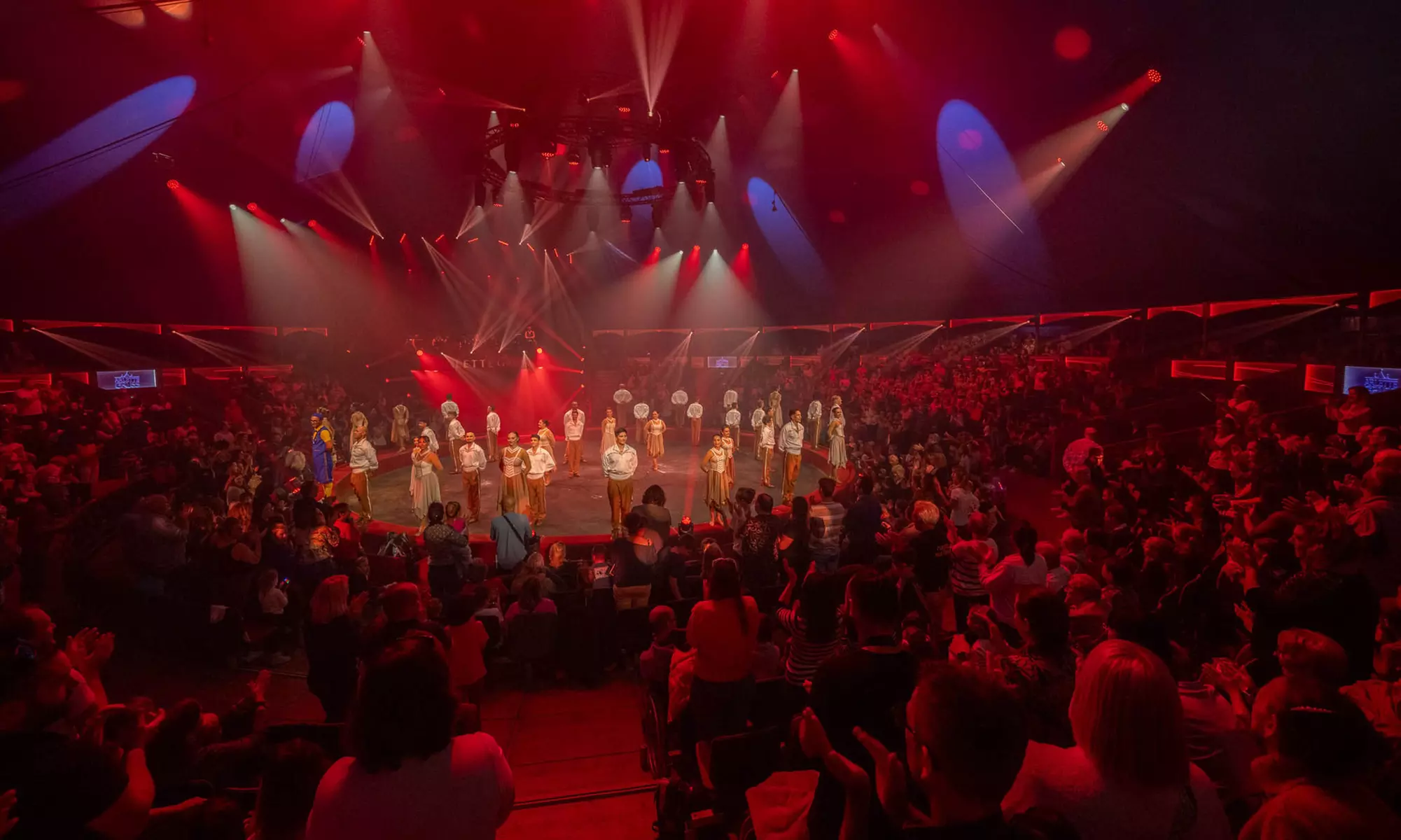 Le nouveau spectacle "Parenthèse" du Cirque Arlette Gruss à Rouen
