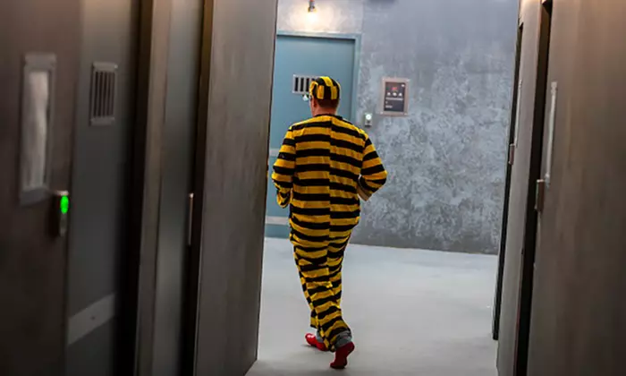 Prison Island avec Exalto Decines