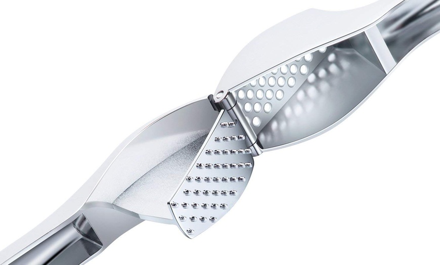 Image 3: Steel Garlic Press Crusher with Ergonomic Handle