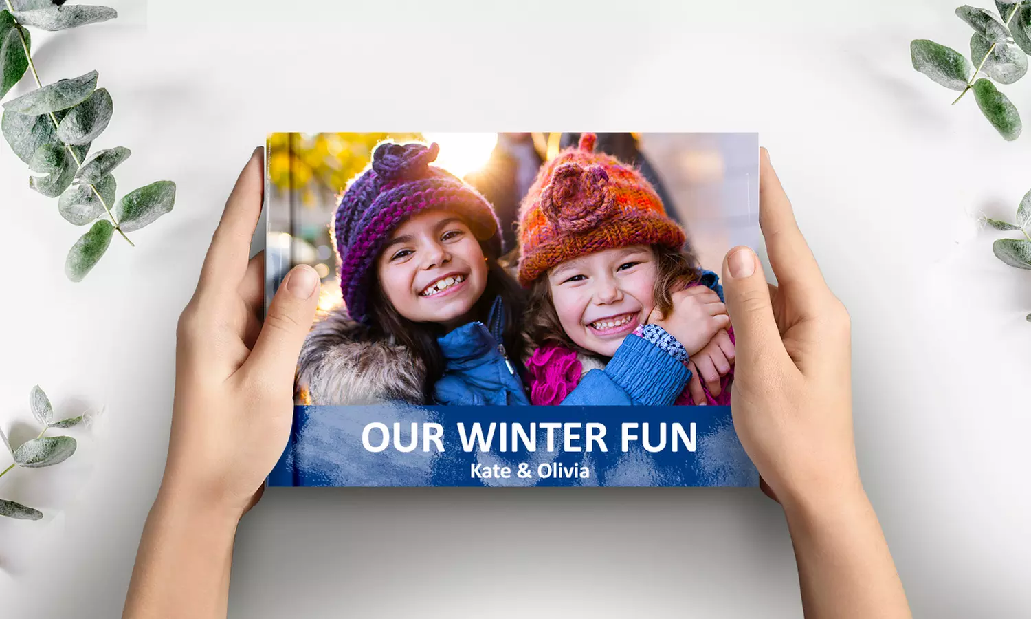 Hardcover-Fotobuch mit bis zu 100 Seiten bei Printerpix (bis zu 94% sparen*) - Second Medium