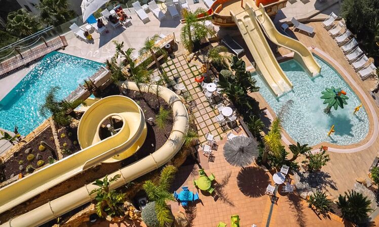 Lloret de Mar : chambre standard avec formule de restauration au choix