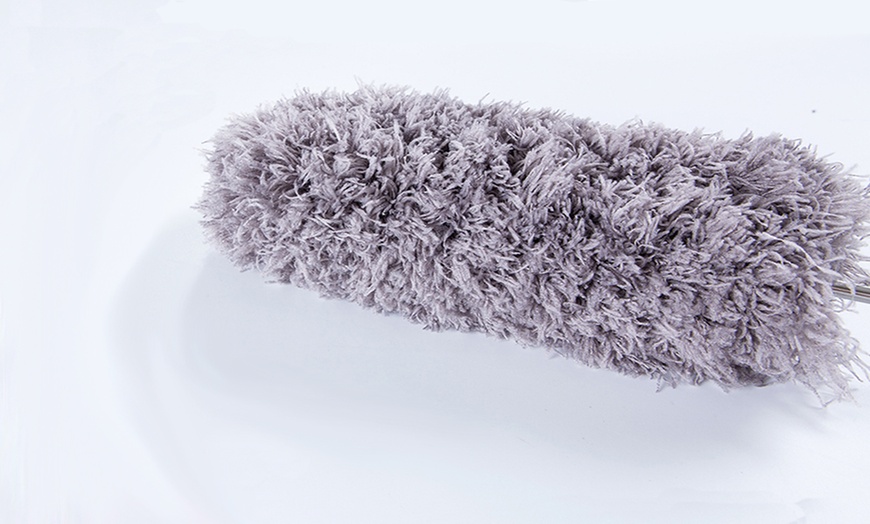 Image 9: Retractable Microfiber Duster