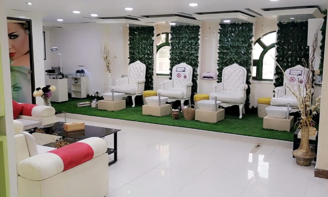 Moroccan Bath with Body Scrub