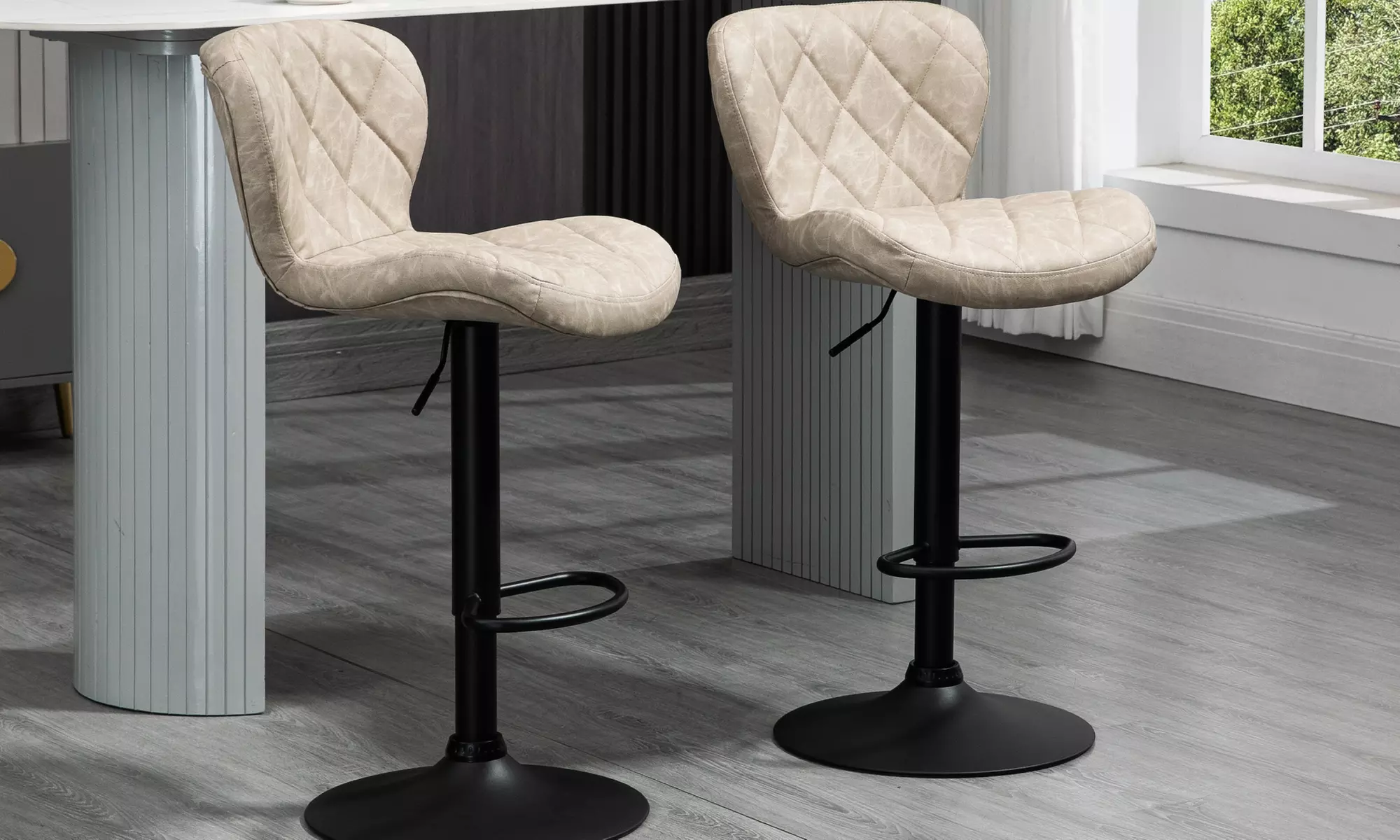Set of Two HomCom Bar Stools