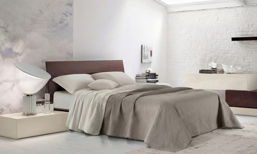 Image 13: Couvre-lit bicolore pour votre lit