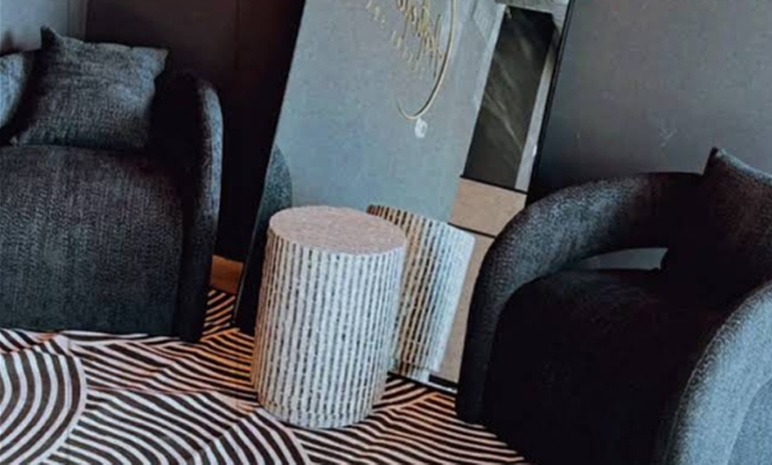 Image 6: Relax with 60 or 90-Minute Couples Massage with Optional Add-Ons 