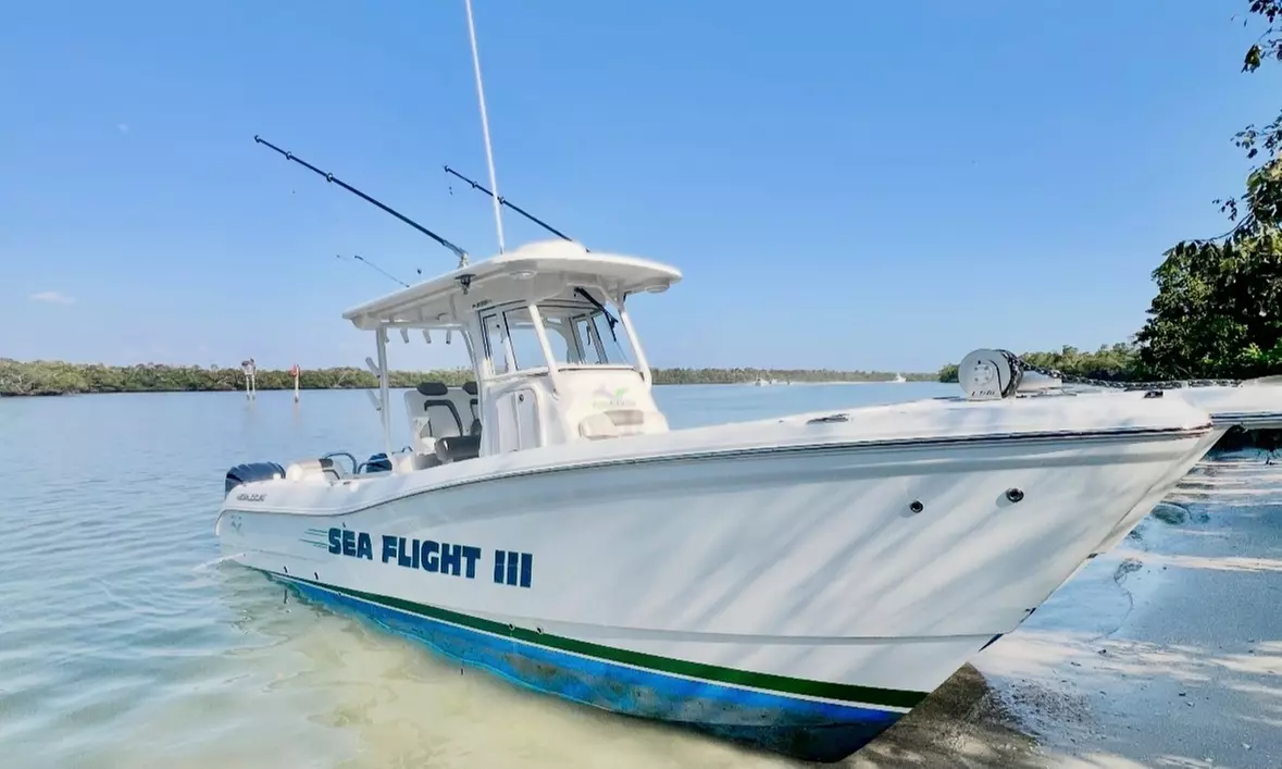 2 Hour Private Boat Charter for Up to 6 Guests