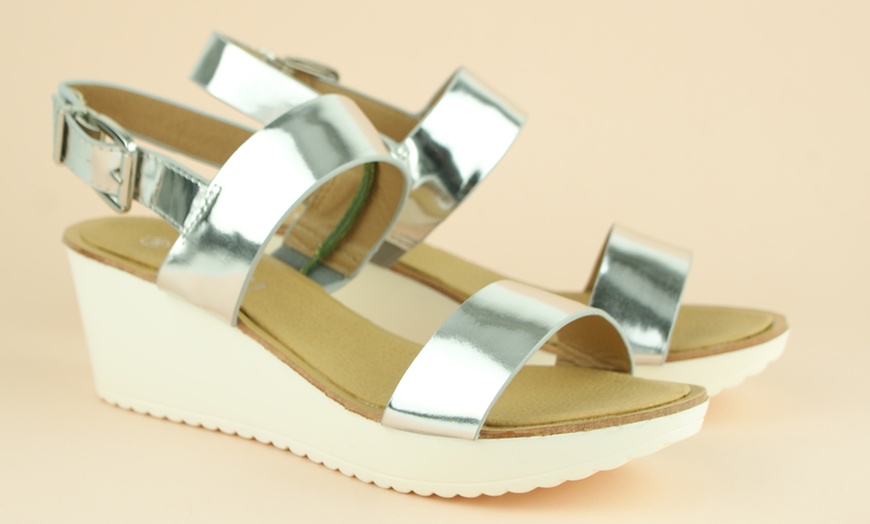 Image 2: Women's Silver Wedge Sandals