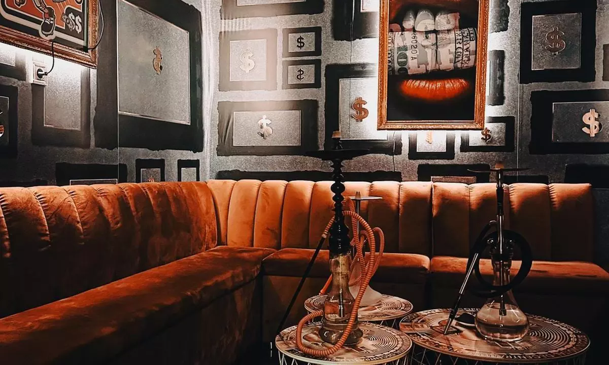 Noche diferente con toques árabes: 2 cócteles a elegir y 1 o 2 shishas para 2 personas, y ahorra hasta un 58% - Primary Image