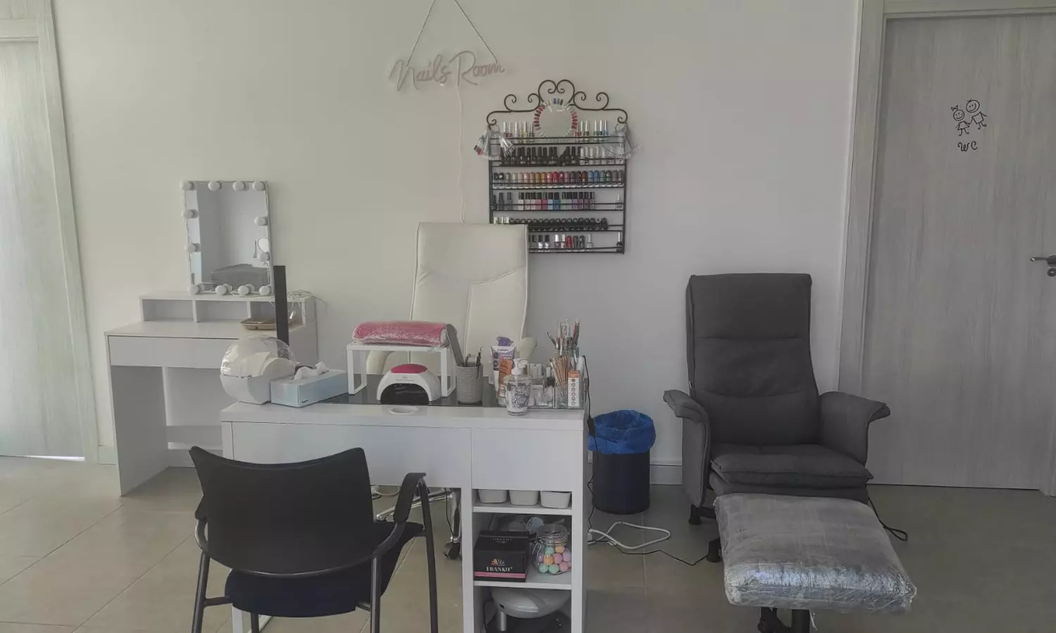 Manicura y/o pedicura en el Centro de belleza Marieta