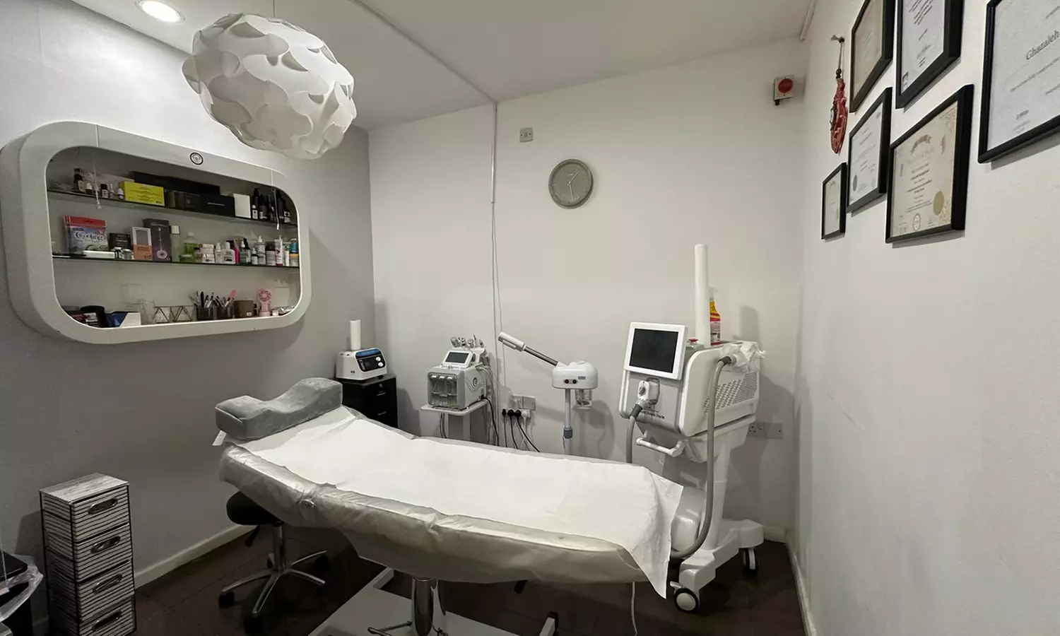 Up to 42% Off on Injection - Dermal Filler at Beauty Land UK