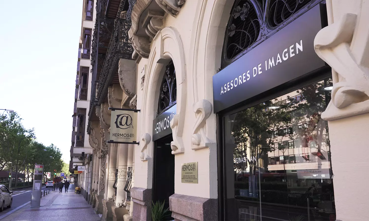 Adiós encrespamiento: alisado japonés o de queratina, corte y peinado