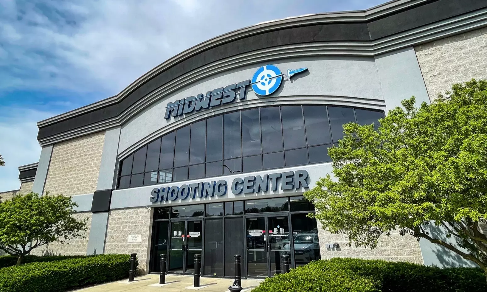 Indoor Shooting Range Experience for Two or Four People