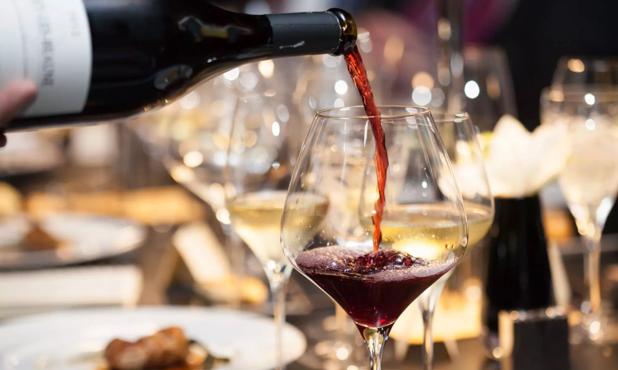 Warsztaty z sommelierem oraz degustacja win z przekąskami dla 1-2 osób