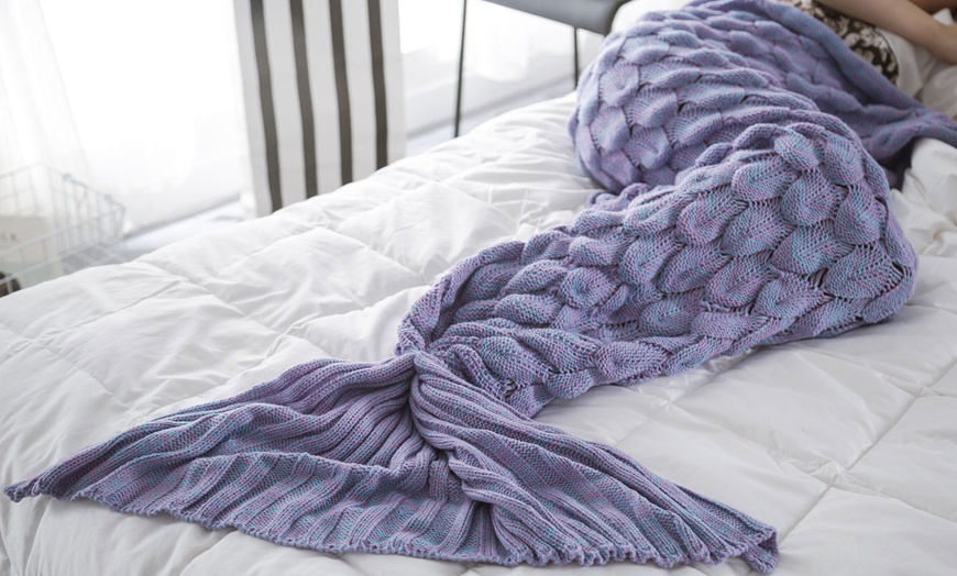 Image 1: Mermaid Tail Blanket