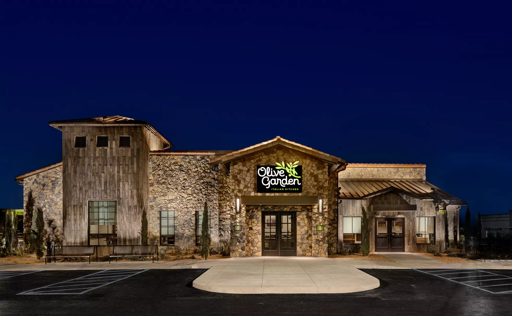 Invite Only - Save 50% on a $10 Olive Garden® eGift Card —Only on the Groupon App - Second Medium